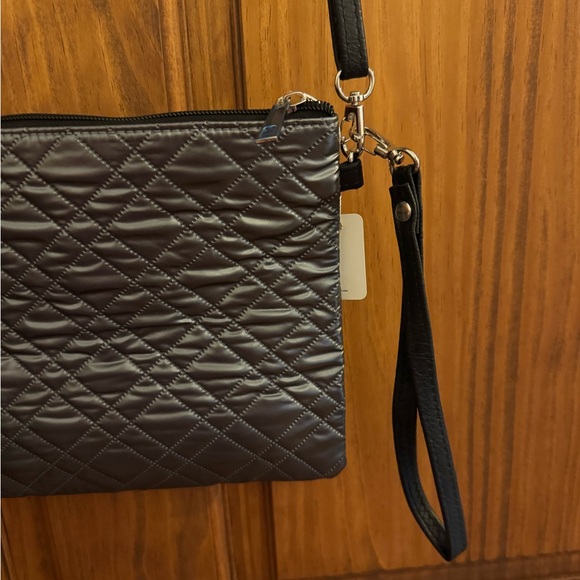 Women’s Gun Metal colored Quilted Stitched Cross Body-Clutch w/wrist strap. NWT - Picture 4 of 4